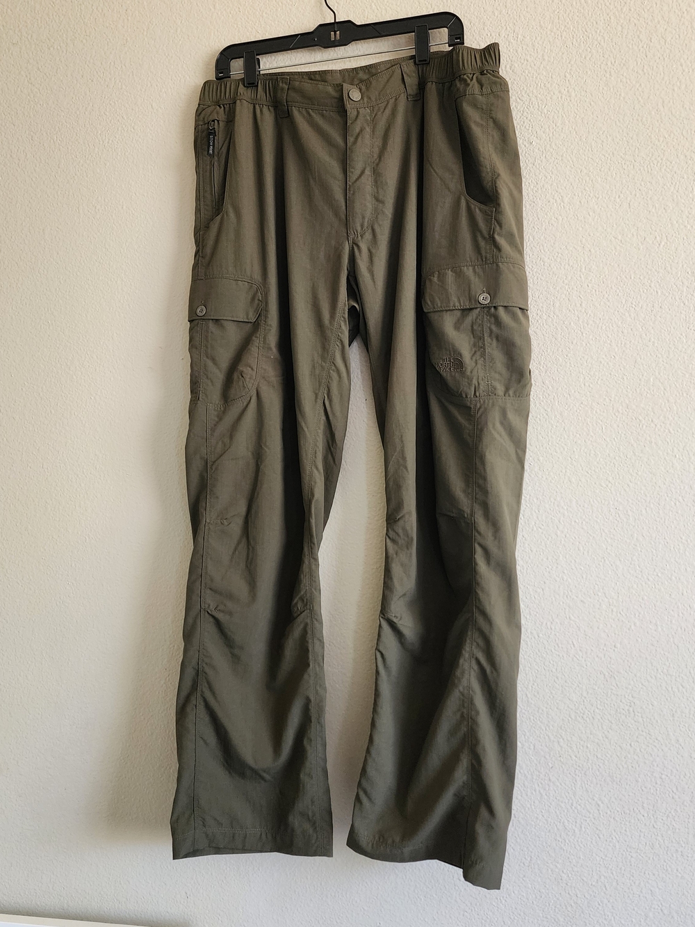 The North Face Mens Large Olive Green Stow Pocket Nylon Hiking Cargo Pants - Picture 2 of 12